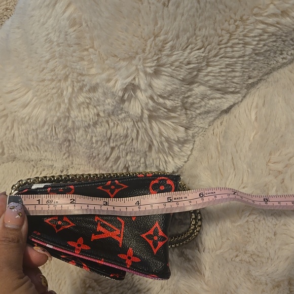 Generic Little Black Monogram Purse - Picture 4 of 7